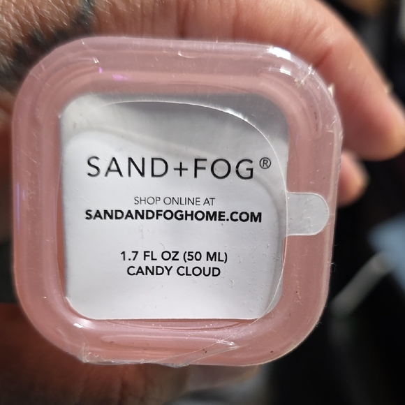 New *** SAND + FOG Candy Cloud Perfume Oil - Pink - Picture 3 of 3